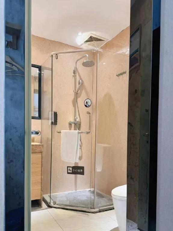 7 Days Premium·Guangzhou Dongxiaonan Subway Station