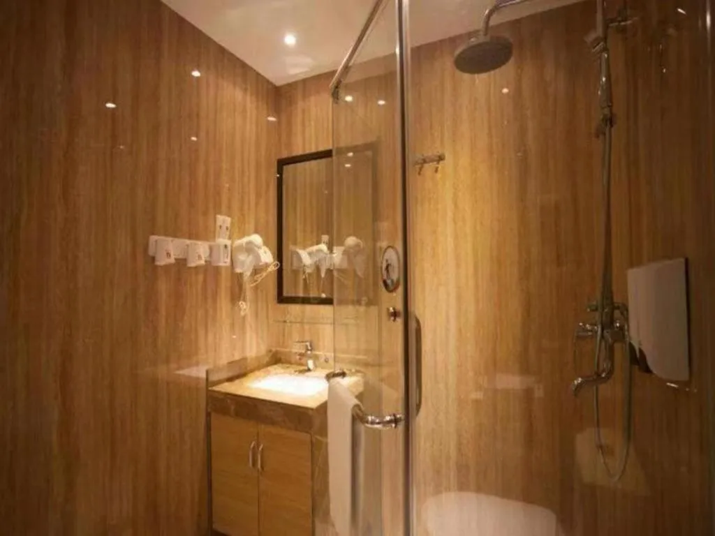 7 Days Premium·Guangzhou Dongxiaonan Subway Station