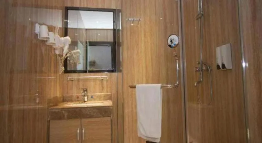 7 Days Premium·Guangzhou Dongxiaonan Subway Station