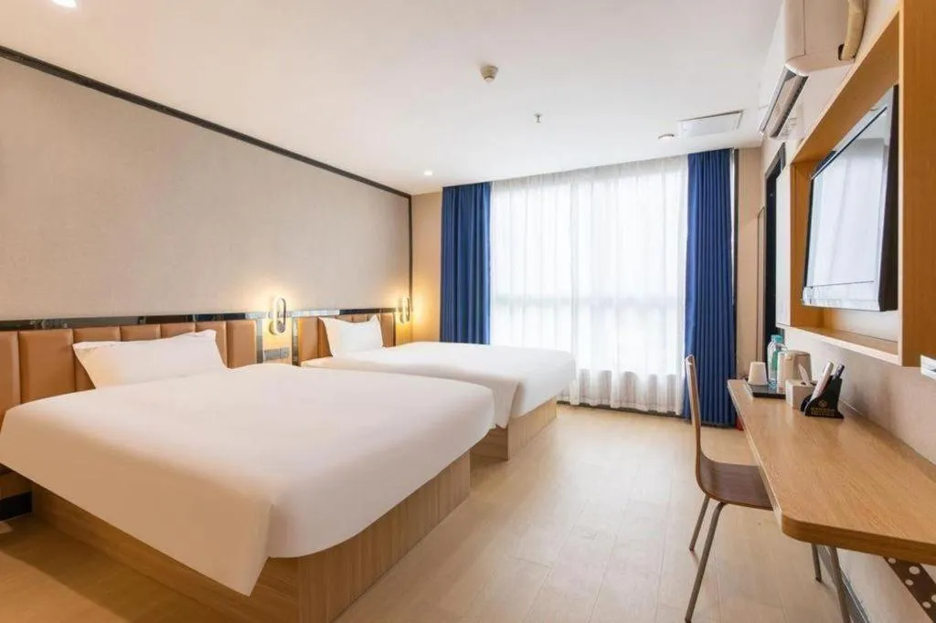 Bed in 7 Days Premium·Guangzhou Dongxiaonan Subway Station