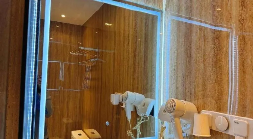 7 Days Premium·Guangzhou Dongxiaonan Subway Station