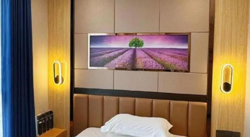 Bed in 7 Days Premium·Guangzhou Dongxiaonan Subway Station