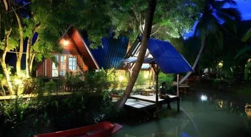 Banmaihom Resort Amphawa