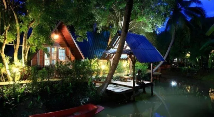 Banmaihom Resort Amphawa