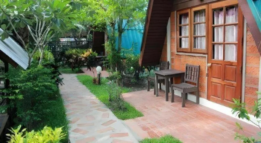 Banmaihom Resort Amphawa