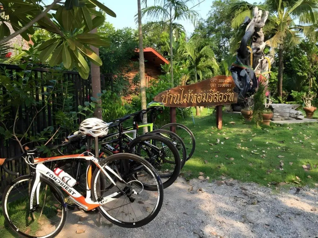 Banmaihom Resort Amphawa