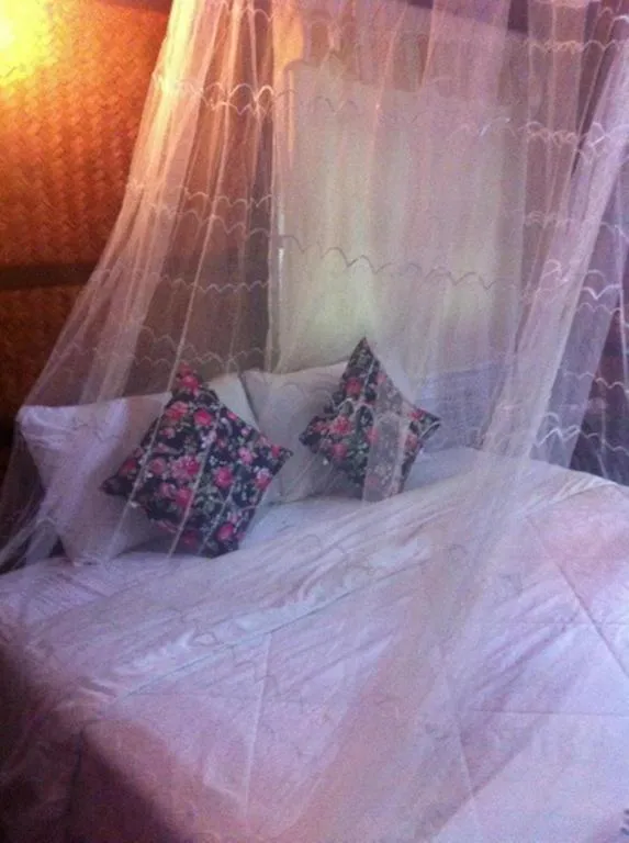 Bed in Banmaihom Resort Amphawa