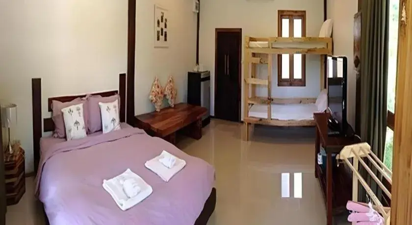 Bed in Banmaihom Resort Amphawa Bed in Banmaihom Resort Amphawa