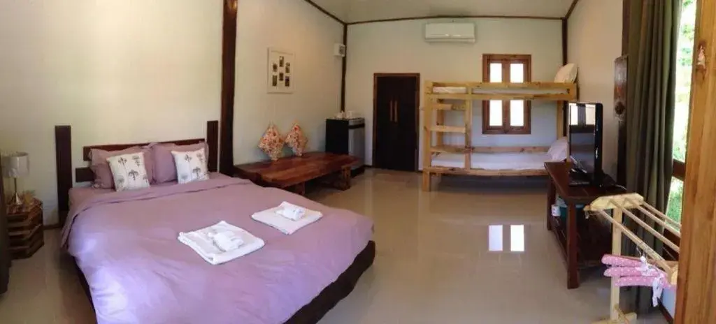Bed in Banmaihom Resort Amphawa Bed in Banmaihom Resort Amphawa