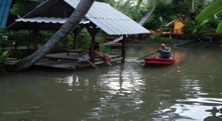 Banmaihom Resort Amphawa