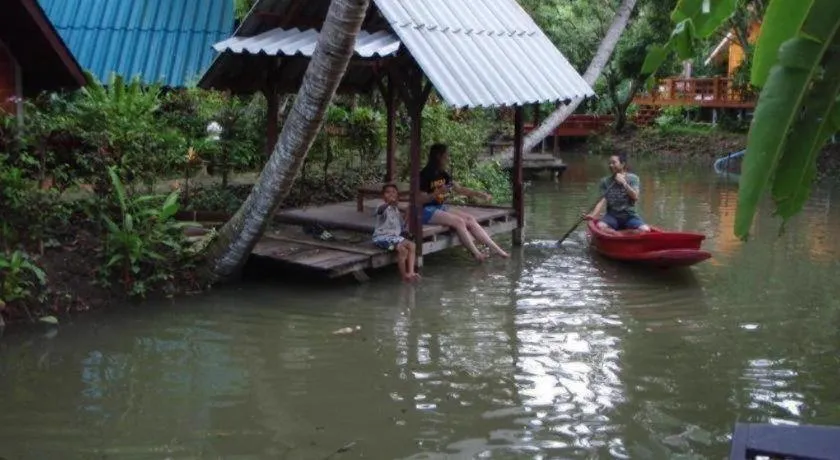 Banmaihom Resort Amphawa