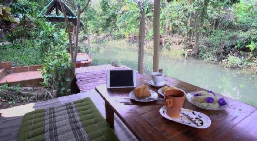 Banmaihom Resort Amphawa