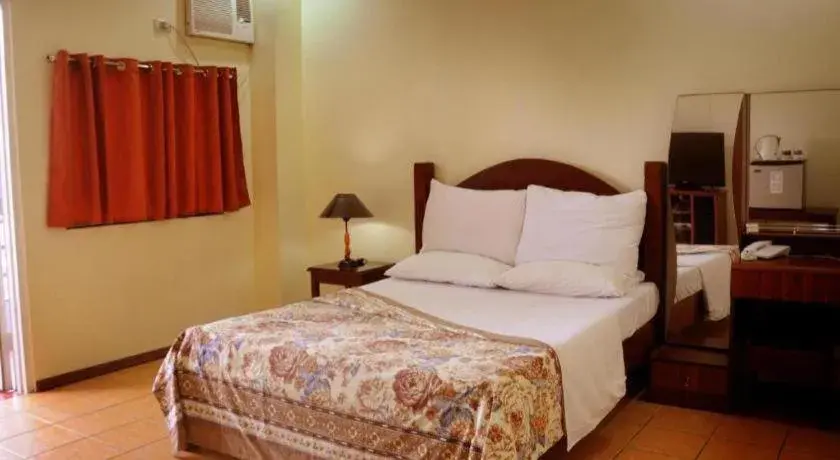 Bed in Walk Around Hotel Bed in Walk Around Hotel