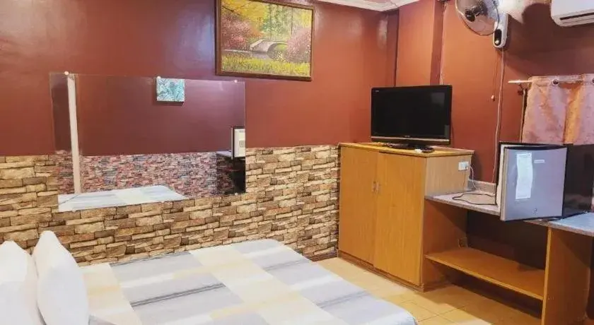 Bed in Walk Around Hotel Bed in Walk Around Hotel