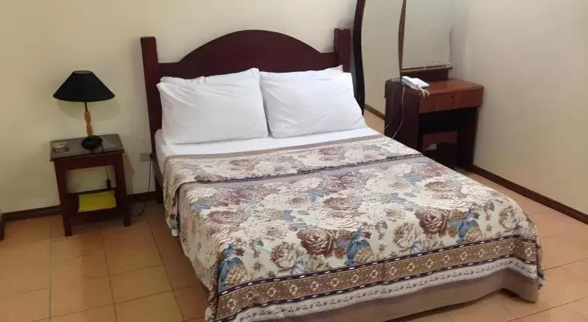 Bed in Walk Around Hotel Bed in Walk Around Hotel