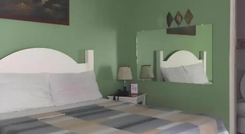 Bed in Walk Around Hotel Bed in Walk Around Hotel