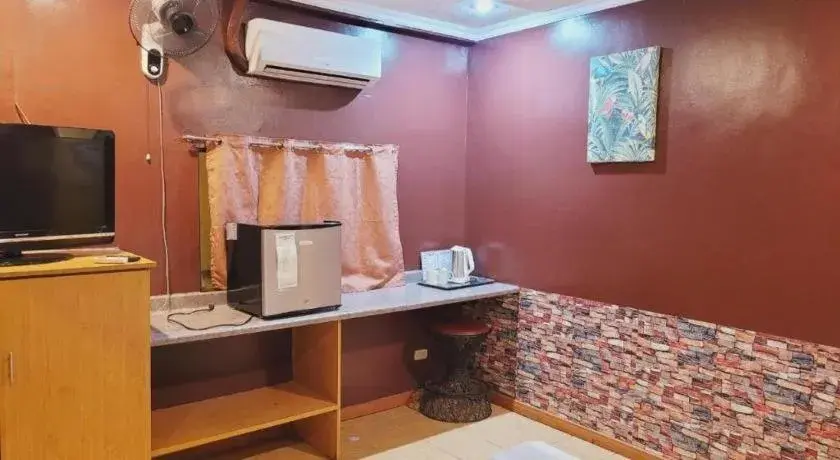 Bed in Walk Around Hotel Bed in Walk Around Hotel