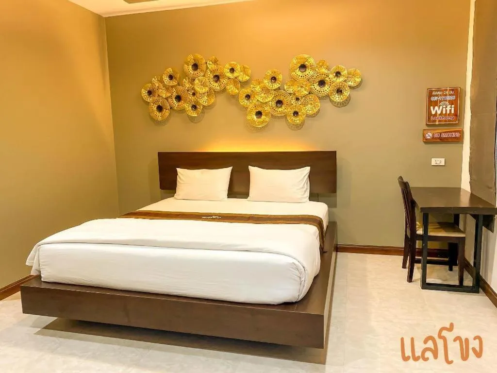 Bed in Laekhong River Resort