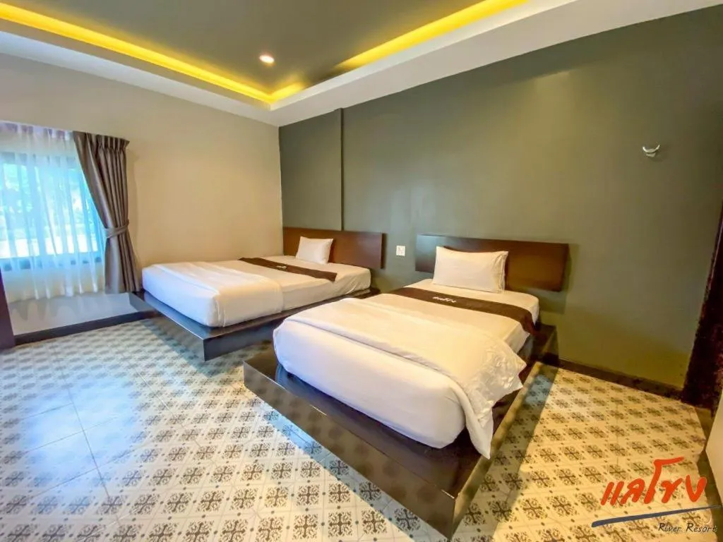 Bed in Laekhong River Resort