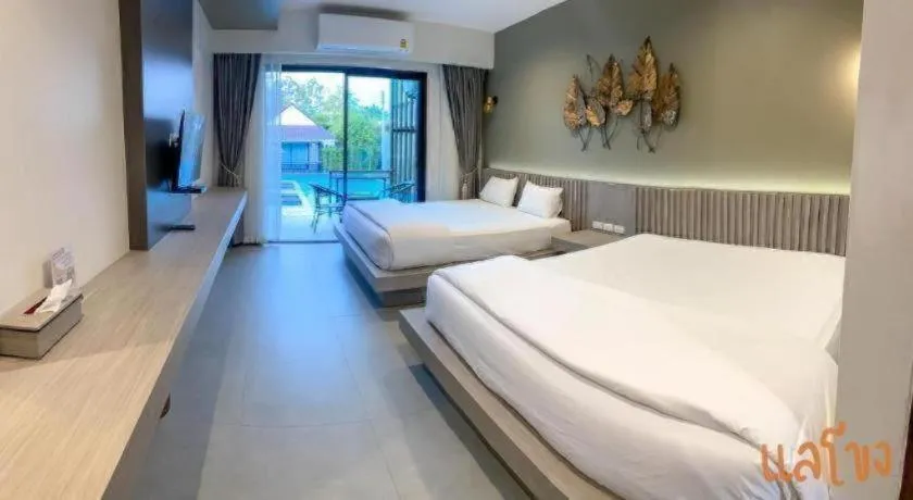 Bed in Laekhong River Resort