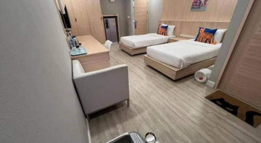 Bed in OYO 1126 Curve Boutique Pattaya