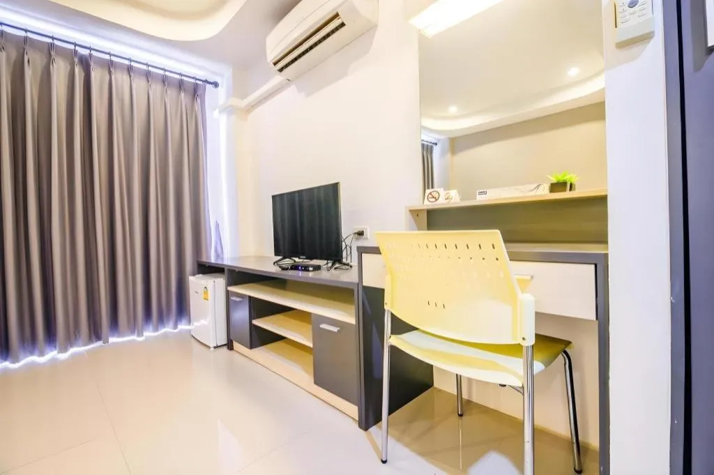 Bed in Grand PL Hotel