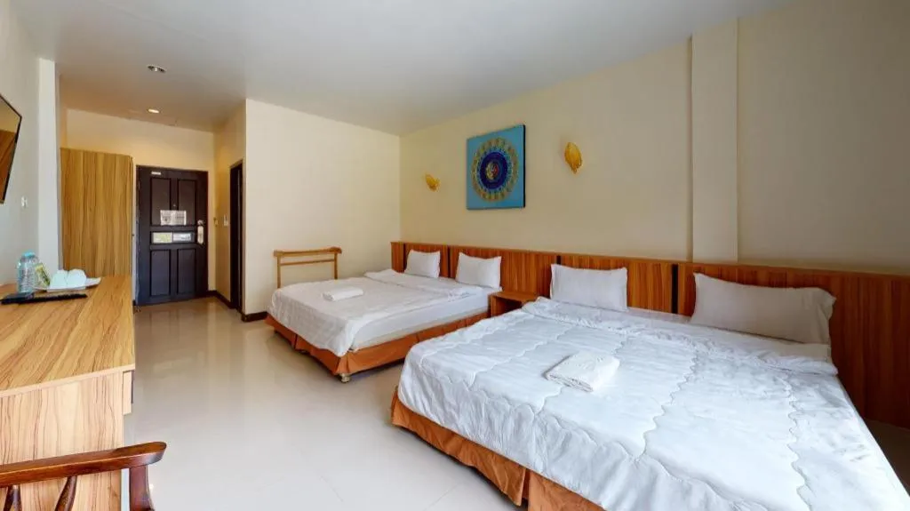 Bed in Kiang Talay Resort