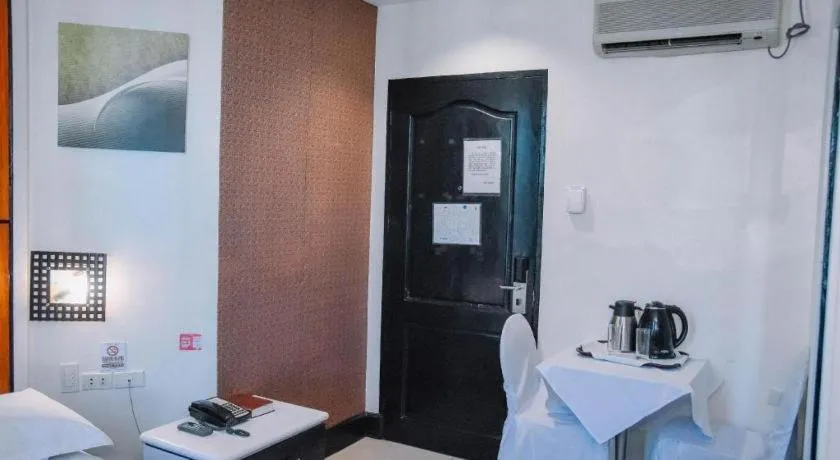 Bed in Marcian Business Hotel