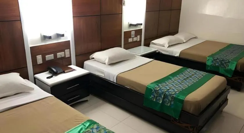 Bed in Marcian Business Hotel