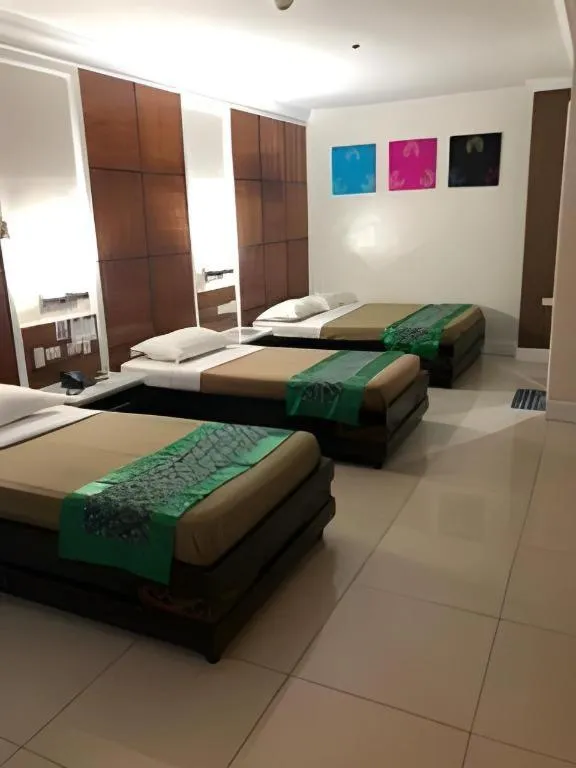 Bed in Marcian Business Hotel