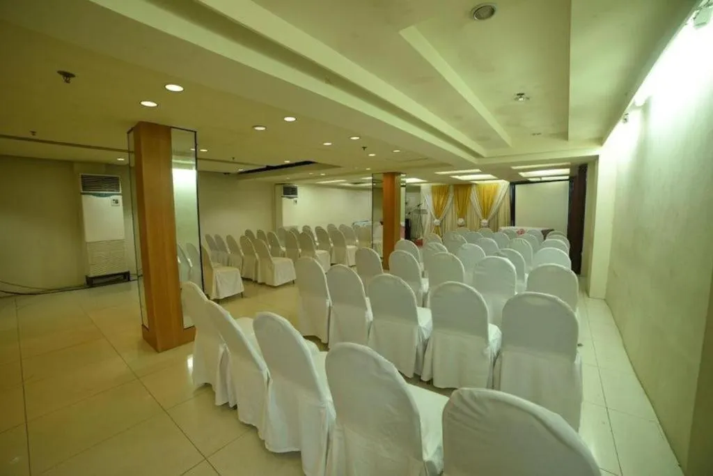 Marcian Business Hotel