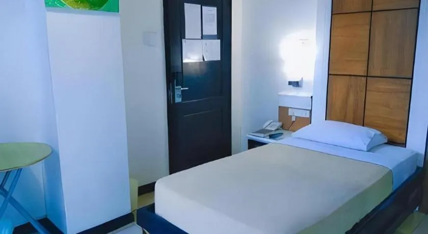 Bed in Marcian Business Hotel