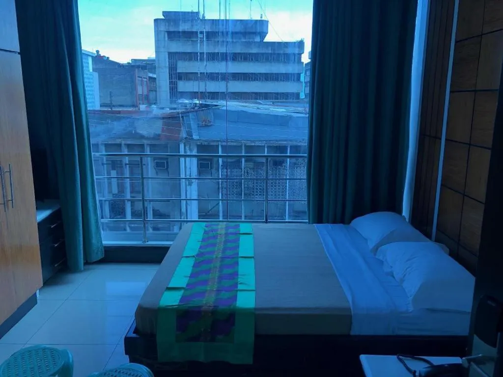 Bed in Marcian Business Hotel