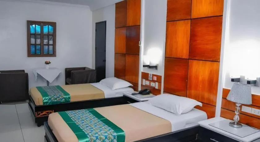 Bed in Marcian Business Hotel