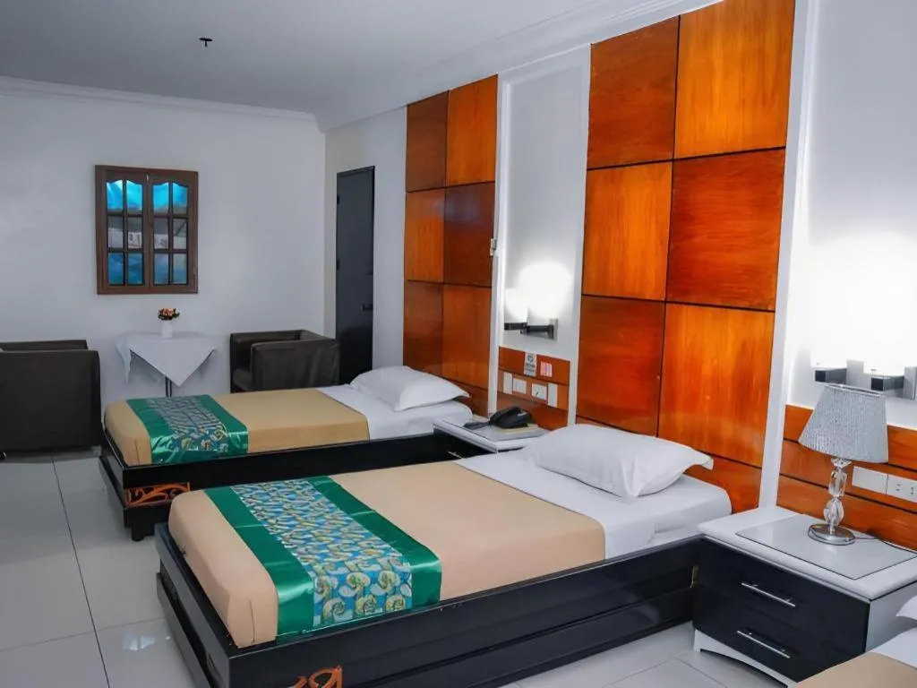 Bed in Marcian Business Hotel