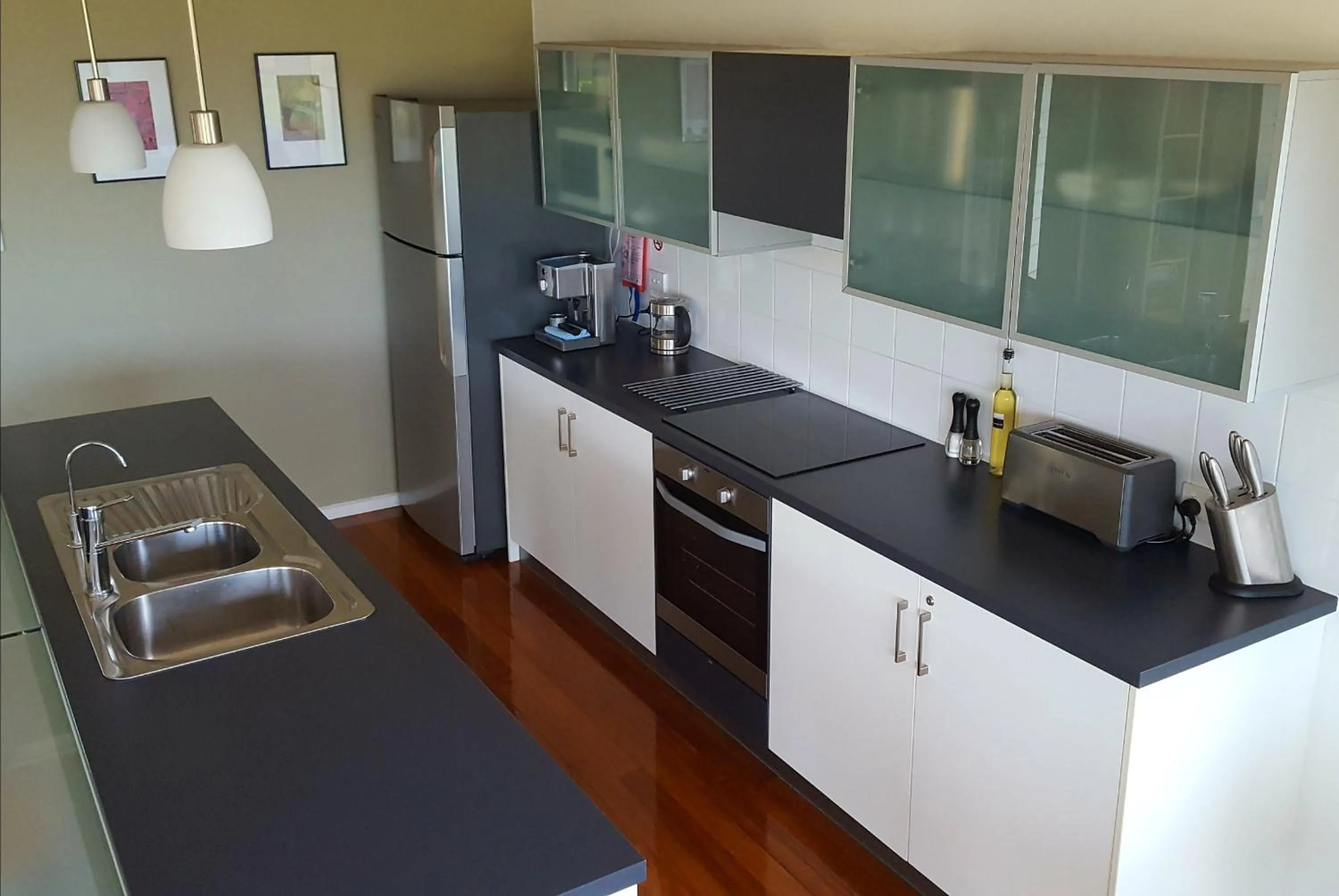 Kitchen or kitchenette in Coorong Waterfront Retreat