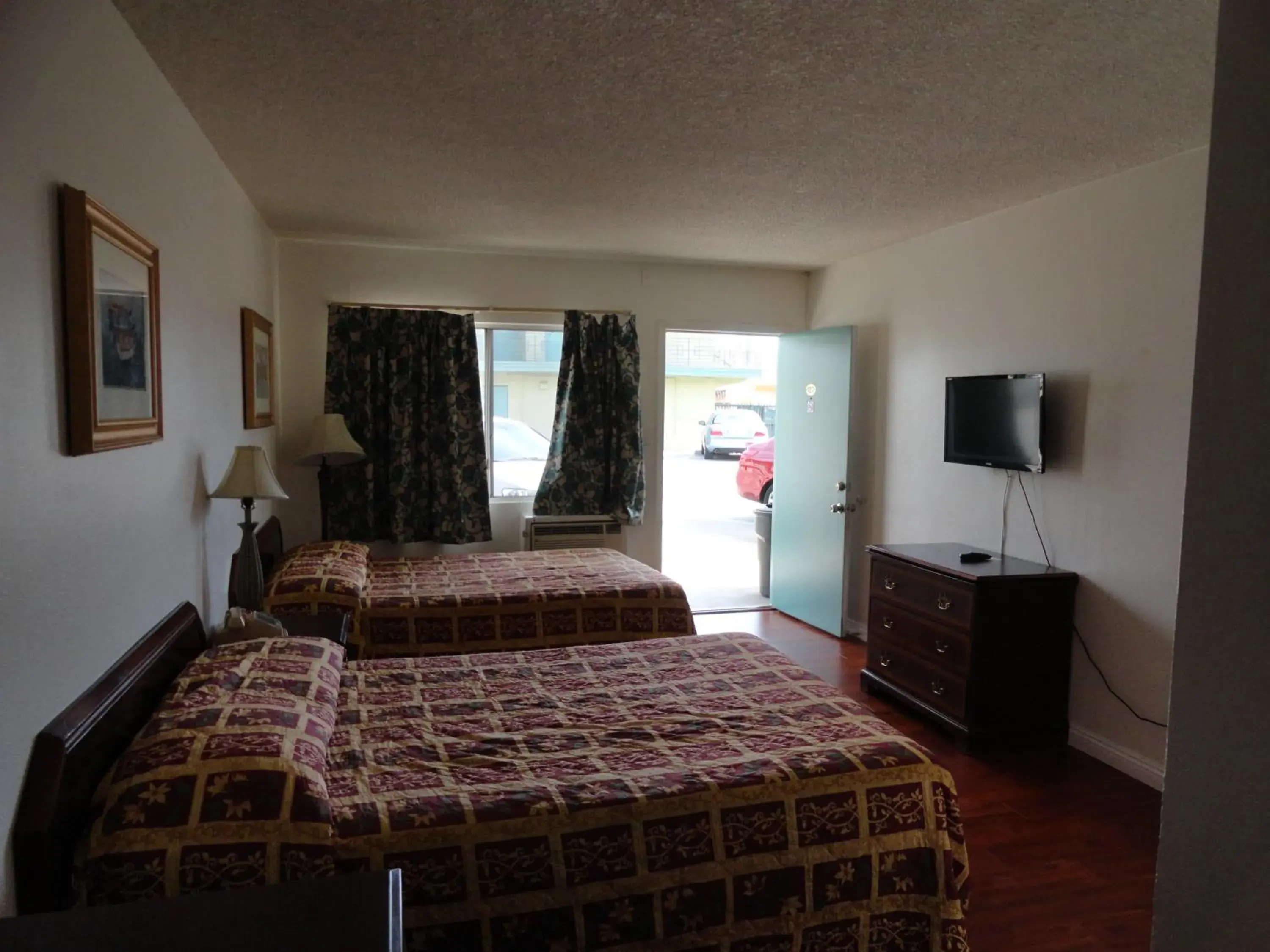 Bedroom, Bed in Travel Inn Bedroom, Bed in Travel Inn