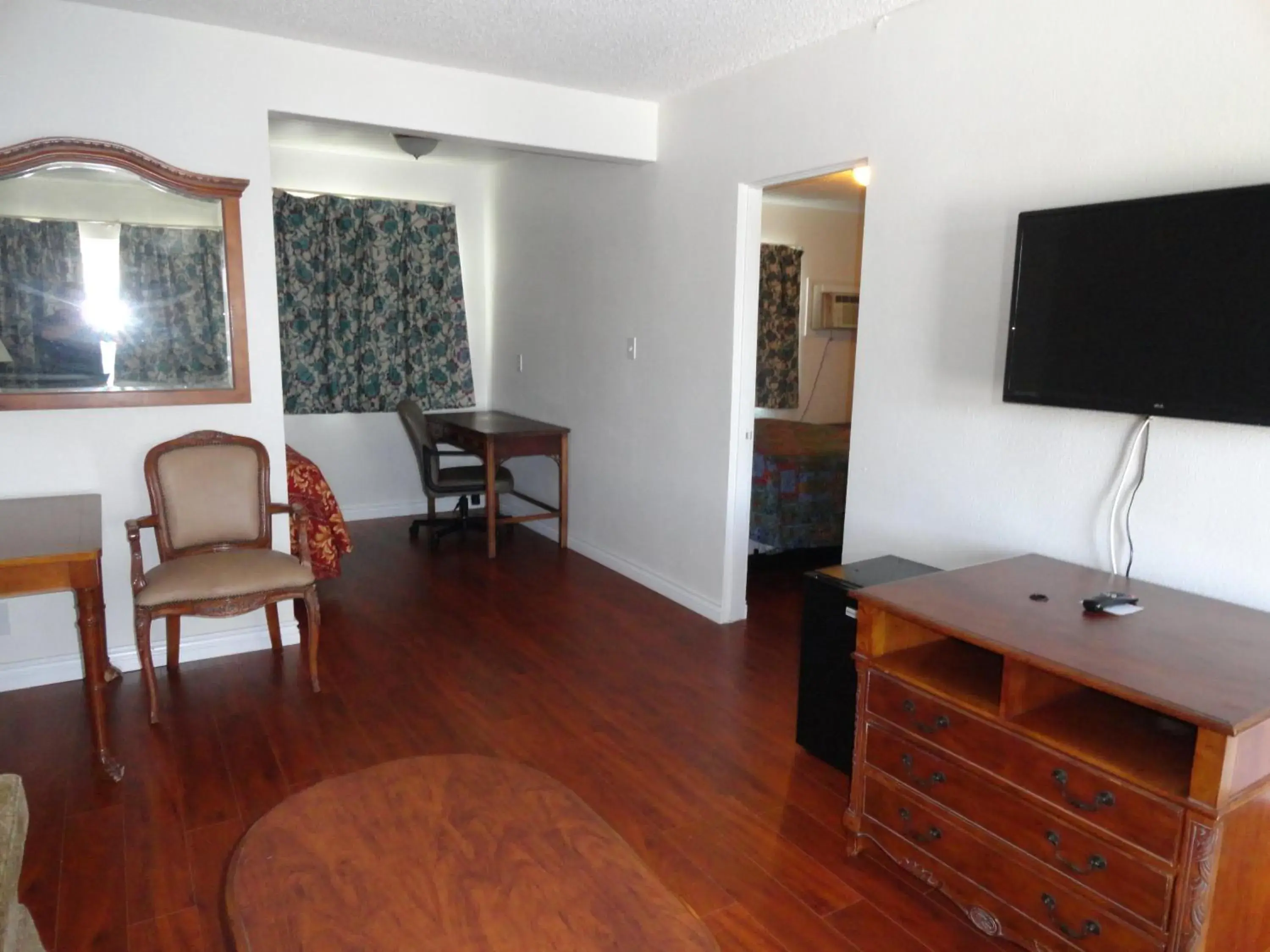 TV and multimedia in Travel Inn TV and multimedia in Travel Inn