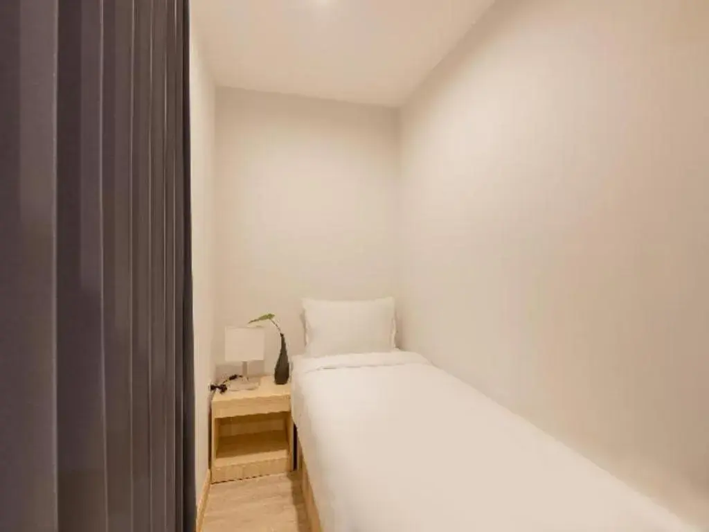 Bed in B2 Don Mueang Premier Hotel Bed in B2 Don Mueang Premier Hotel