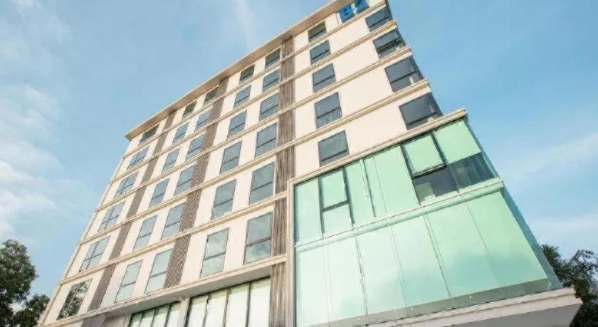 B2 Don Mueang Premier Hotel