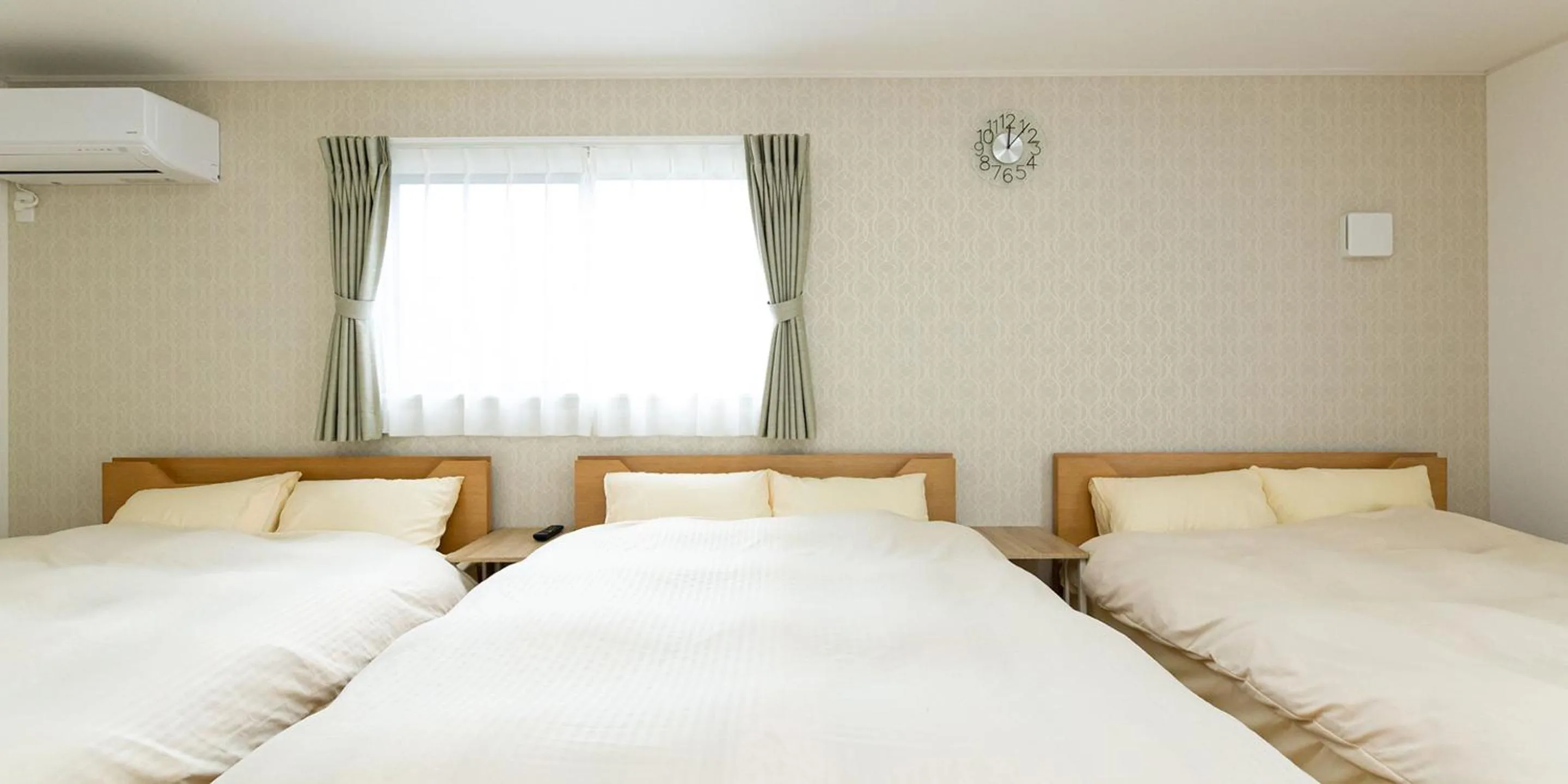 Bed in Kinugawa Station Front