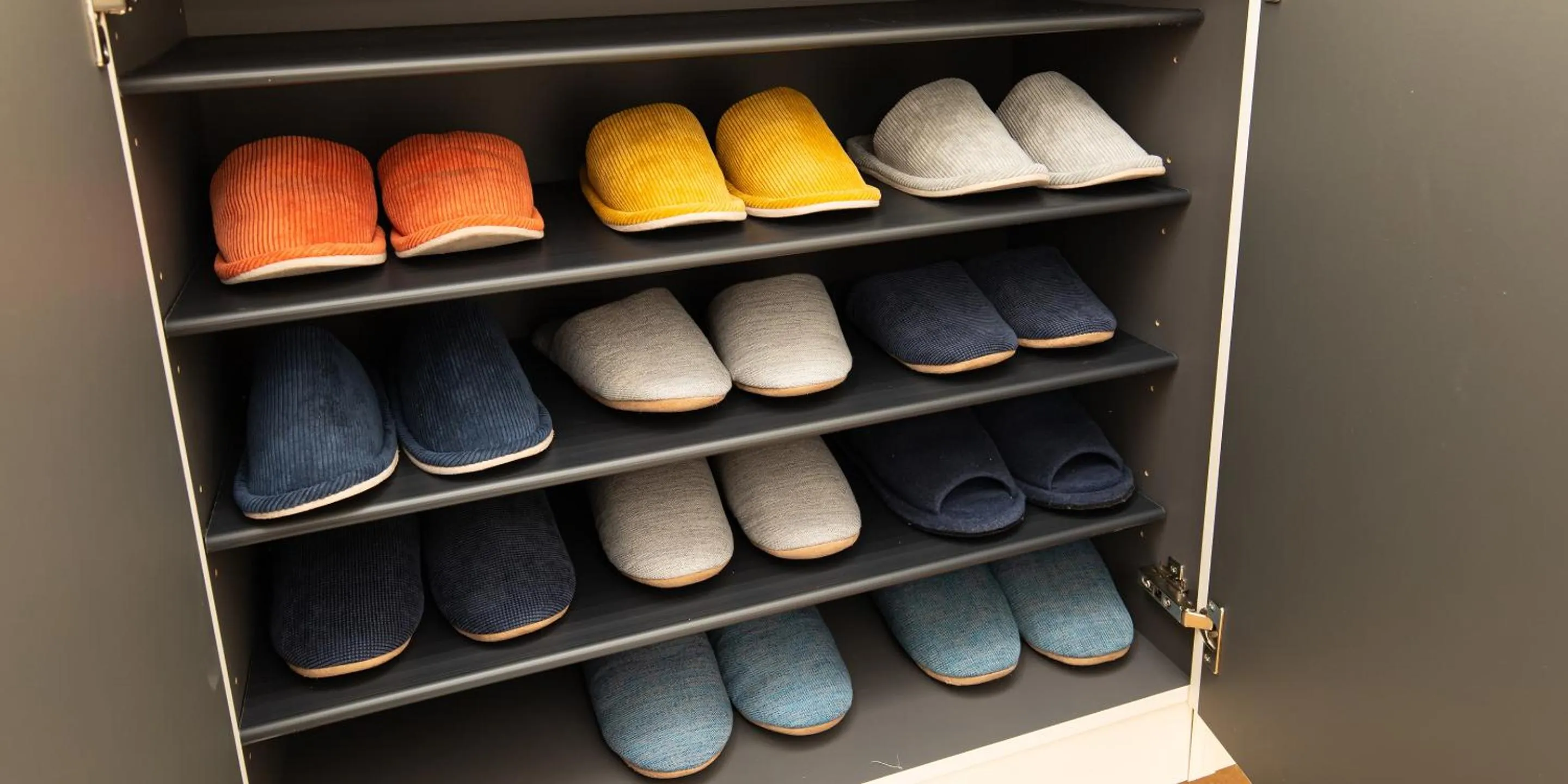 Area and facilities in Kinugawa Station Front