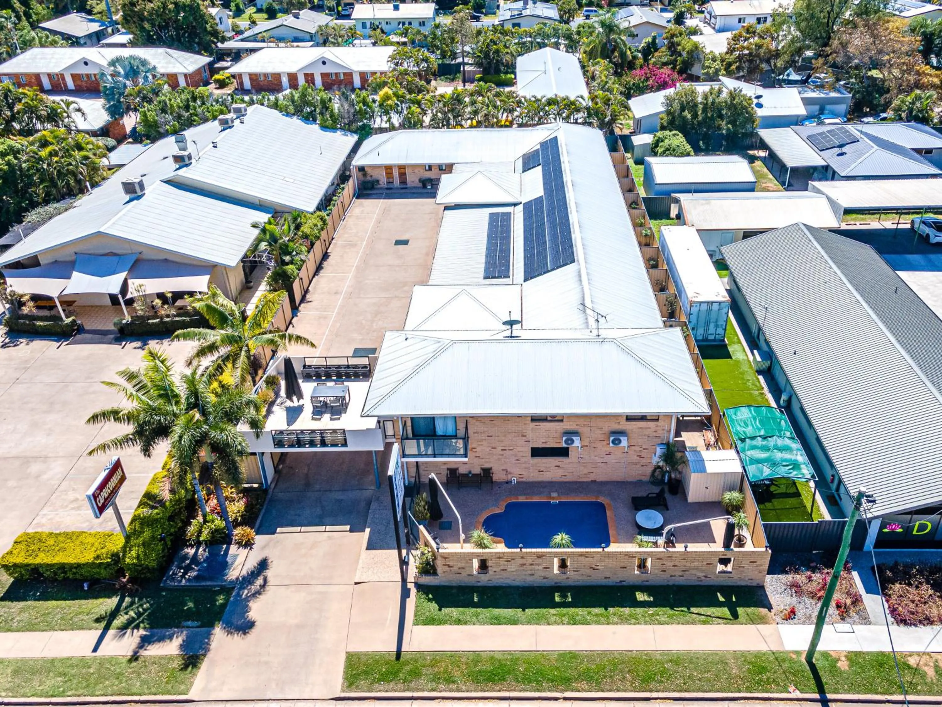 Property building in Emerald Central Palms Motel