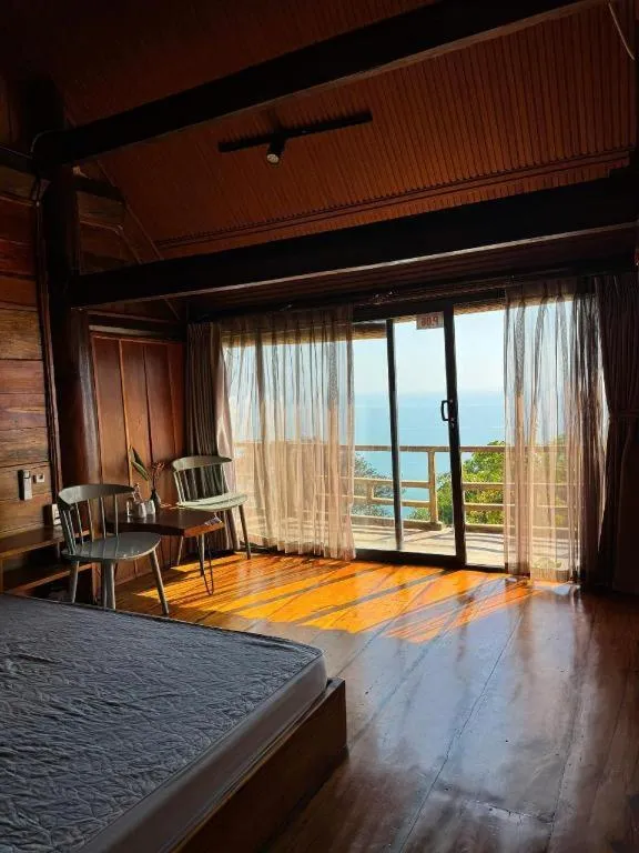 Mango House - Seaview - Homestay.