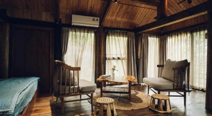 Mango House - Seaview - Homestay.