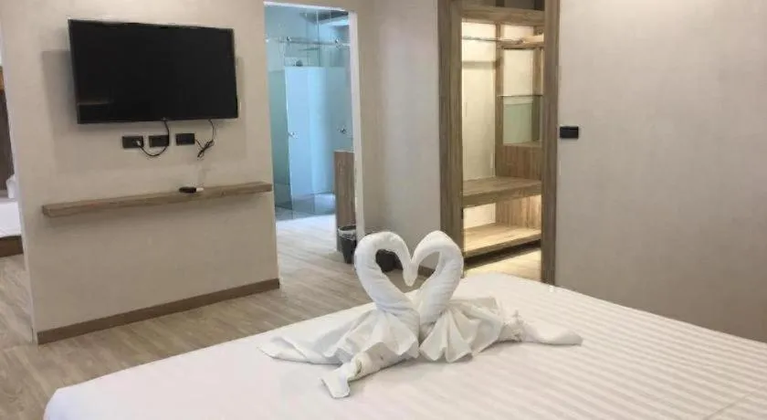 Bed in Phattrasom Villa