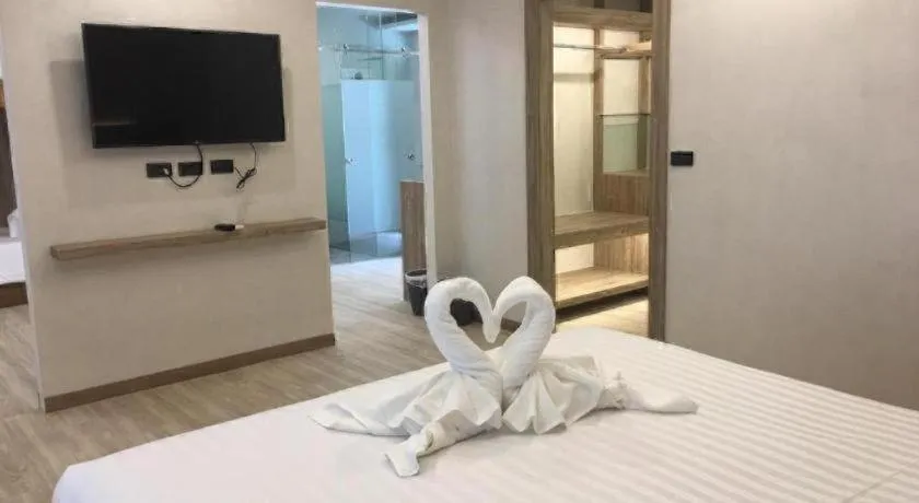 Bed in Phattrasom Villa