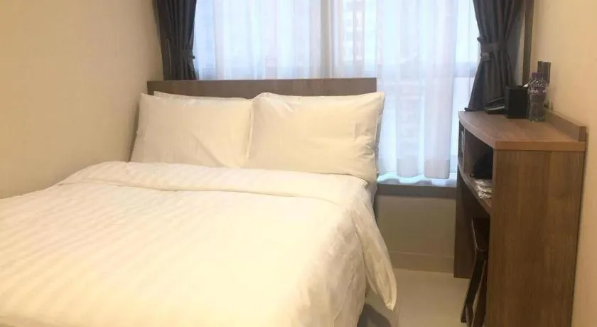 Bed in WE Hotel Kowloon