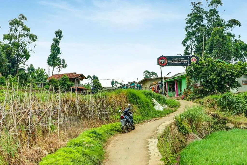 OYO Homes 90991 Eco Tourism Desa Panundaan Ciwidey 2 Syariah