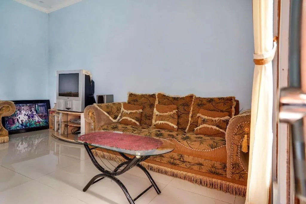 OYO Homes 91009 Eco Tourism Desa Cibodas Areng 4 Syariah